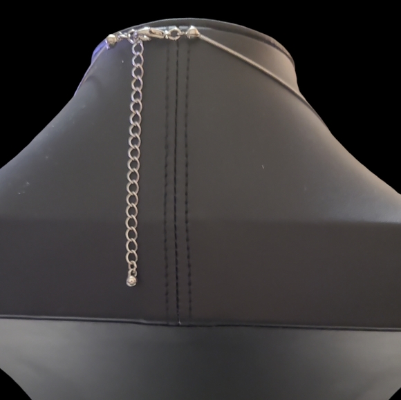 Black Flower Wire Choker Necklace 14" L10 - Picture 3 of 3